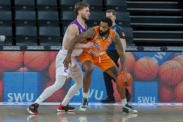 了进攻的多 了进攻的多