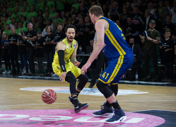 约基奇在上 约基奇在上