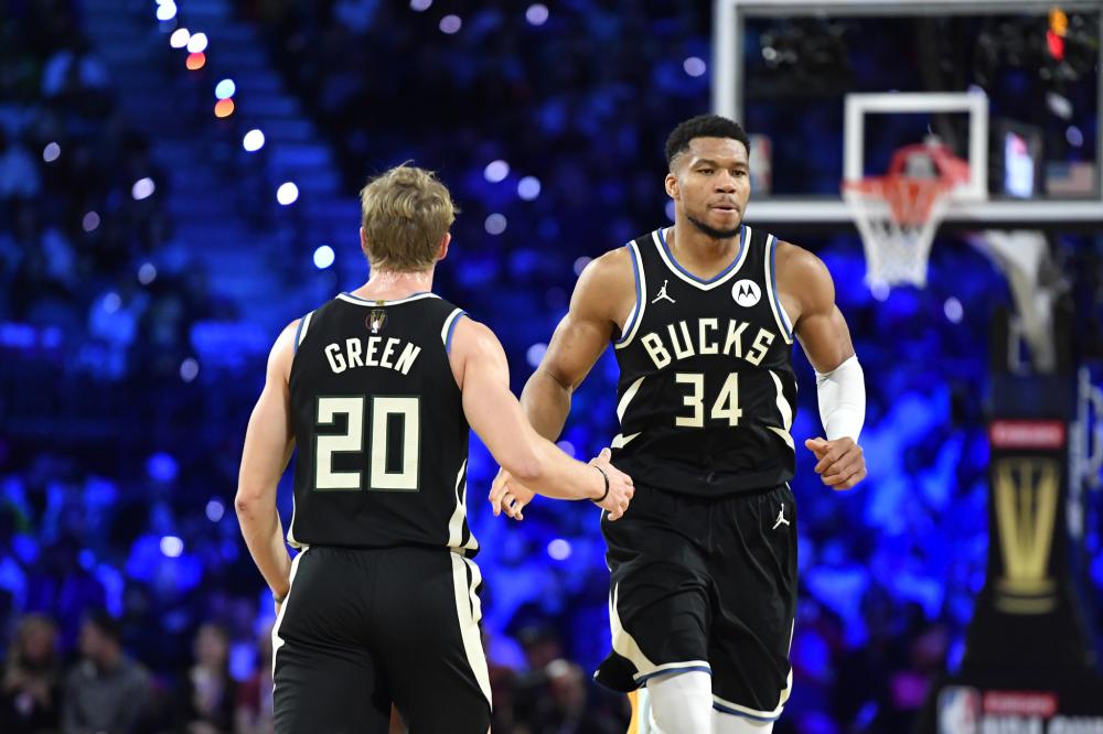 首节替补登 首节替补登